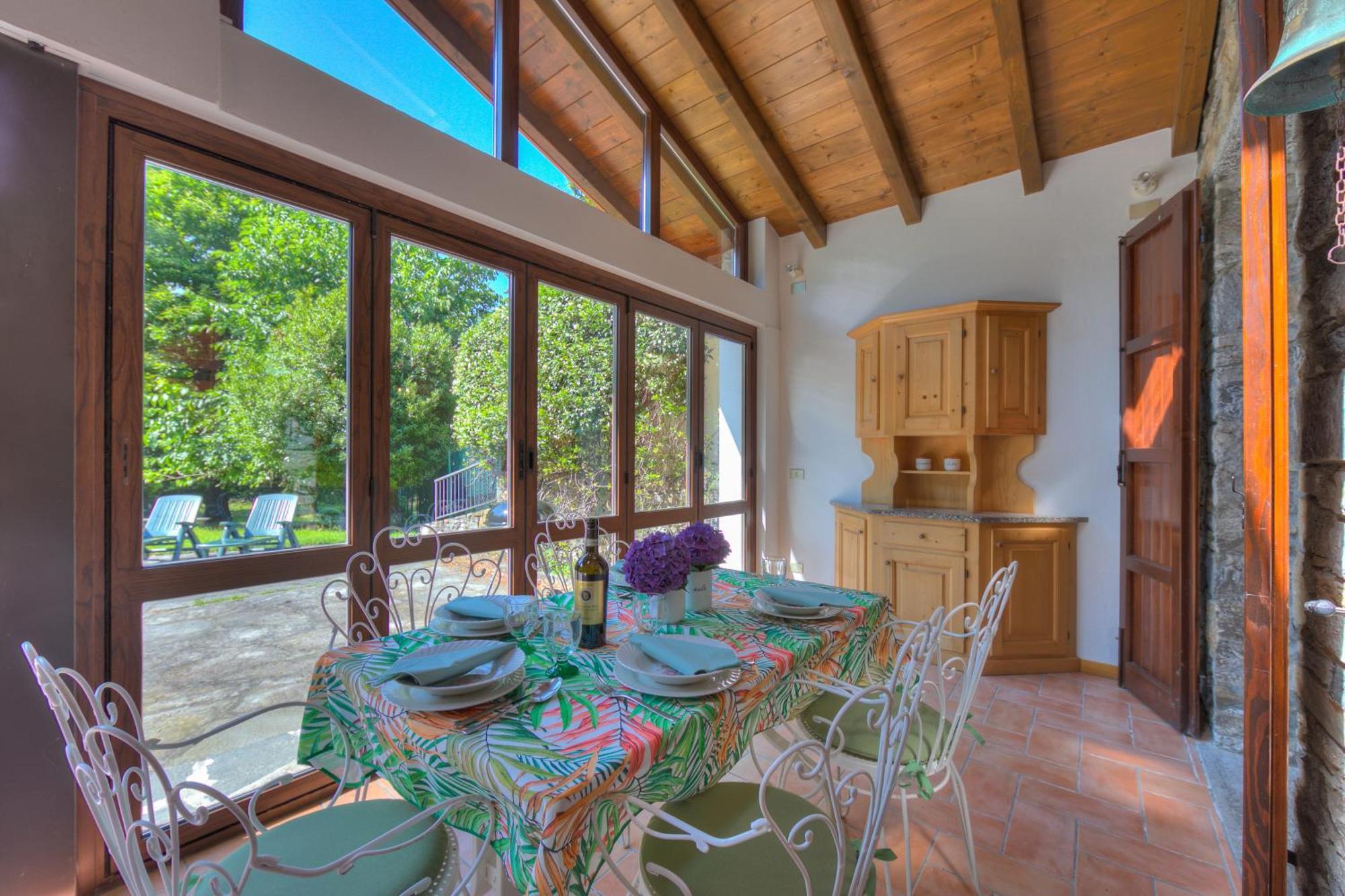 Villa Il Castagno Few Min From Beach - Happy Rentals Castelveccana Екстериор снимка