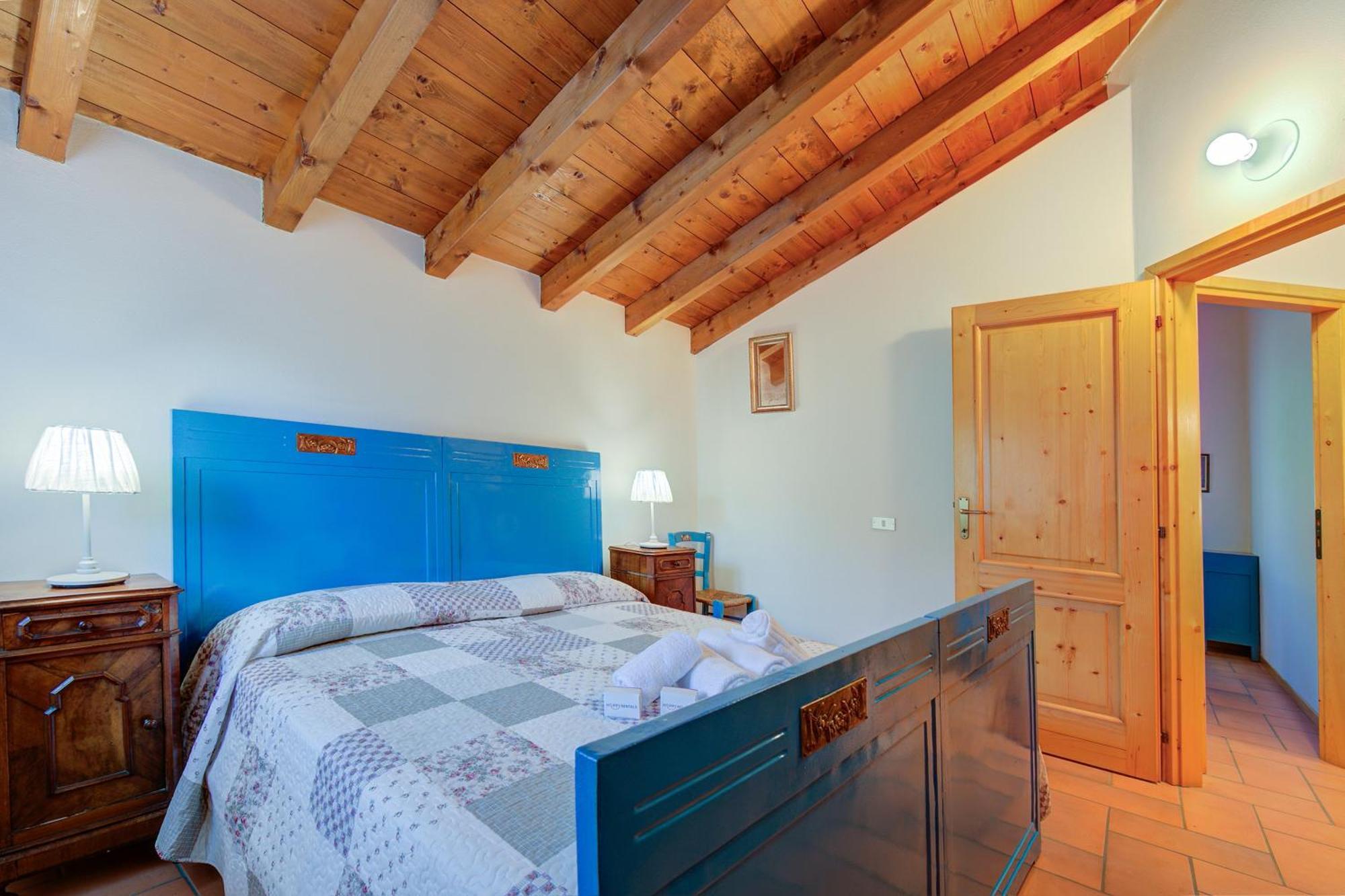 Villa Il Castagno Few Min From Beach - Happy Rentals Castelveccana Екстериор снимка